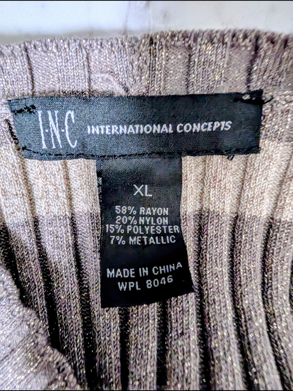 Fitted Striped V-Neck Ribbed Waist Sweater - Brown/Cream - Picture 6 of 6
